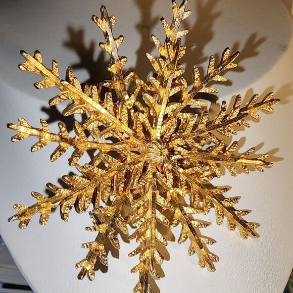 Gold Snowflake Holiday Brooch - Picture 3 of 4